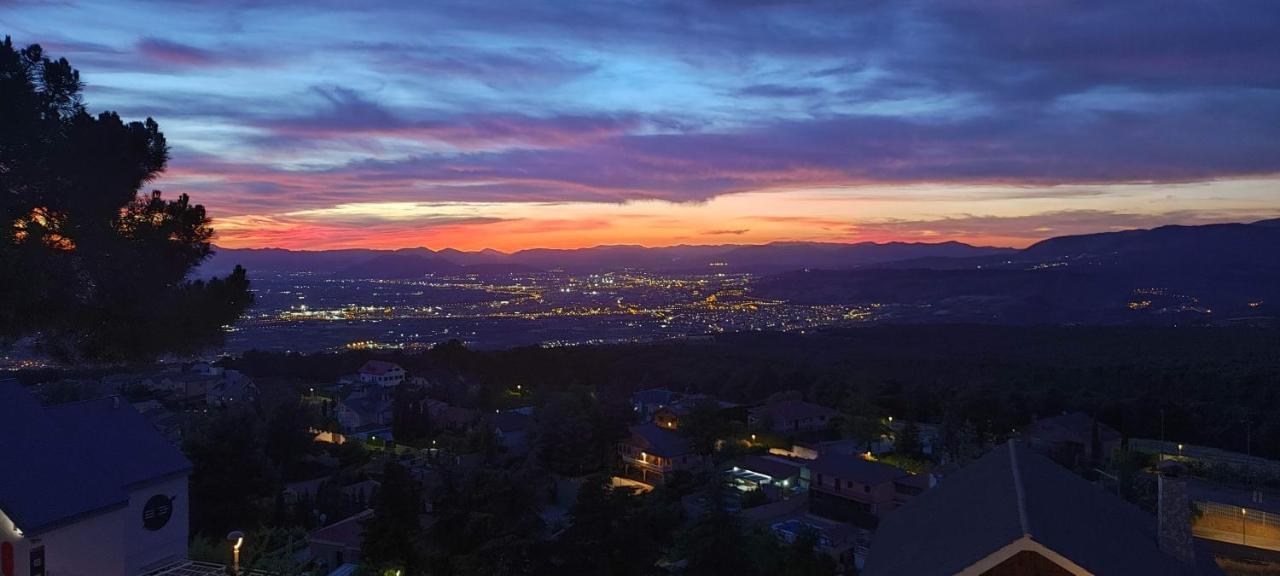 Acogedor Apartamento Privado Con Fantasticas Vistas La Zubia  Buitenkant foto